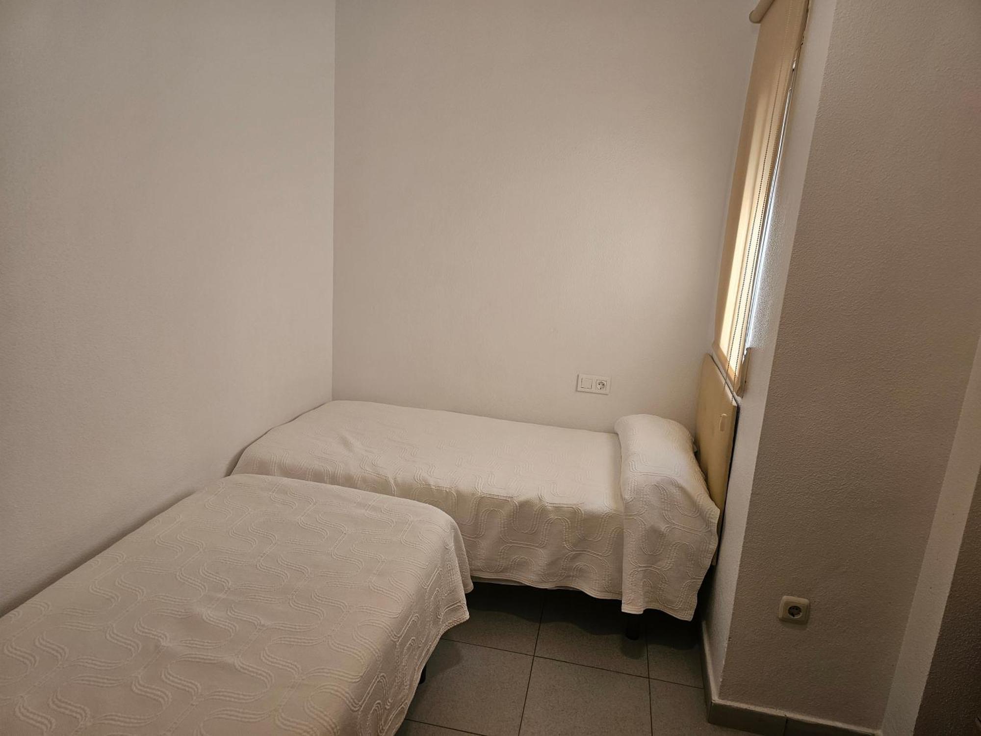 Apartamentos Plaza Alicante Room photo